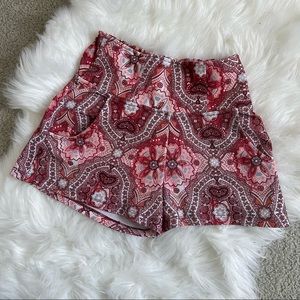 Hi waisted cute stretchy paisley shorts